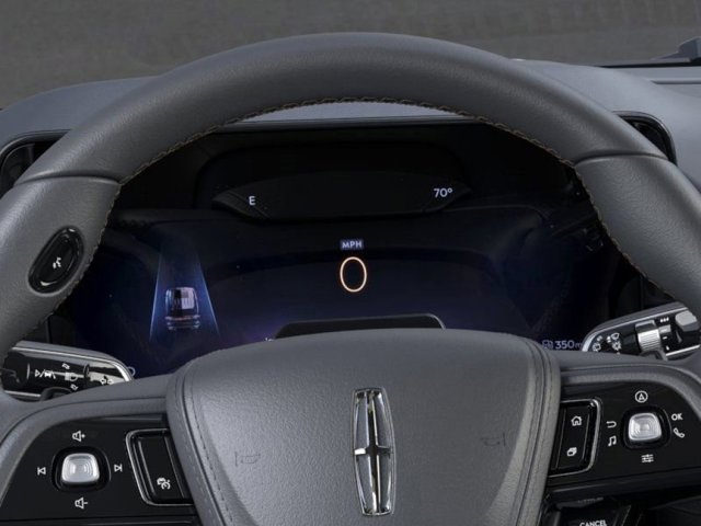 Vehicle image 13 of 22