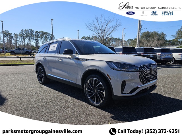 2025 Lincoln Aviator Reserve Image 1 of 33