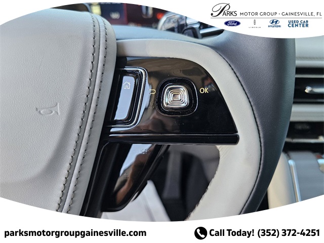 2025 Lincoln Aviator Reserve Image 17 of 33