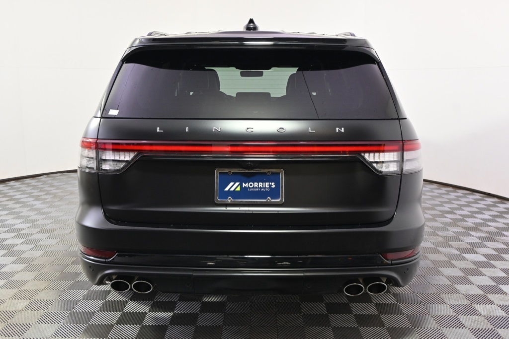 Vehicle image 8 of 34