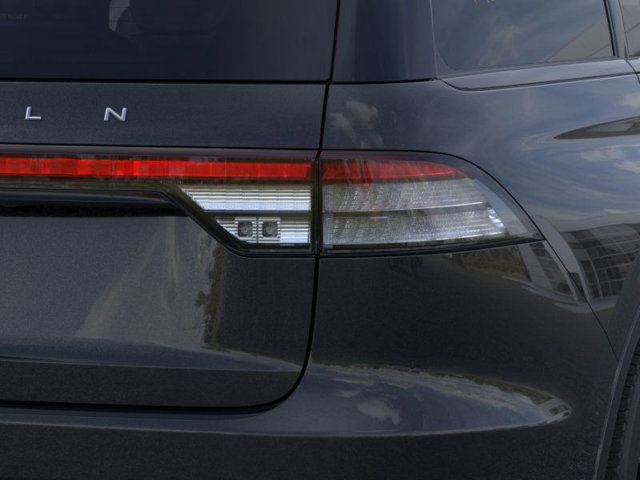 2025 Lincoln Aviator Reserve Image 10 of 22