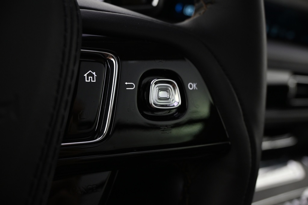 Vehicle image 32 of 32