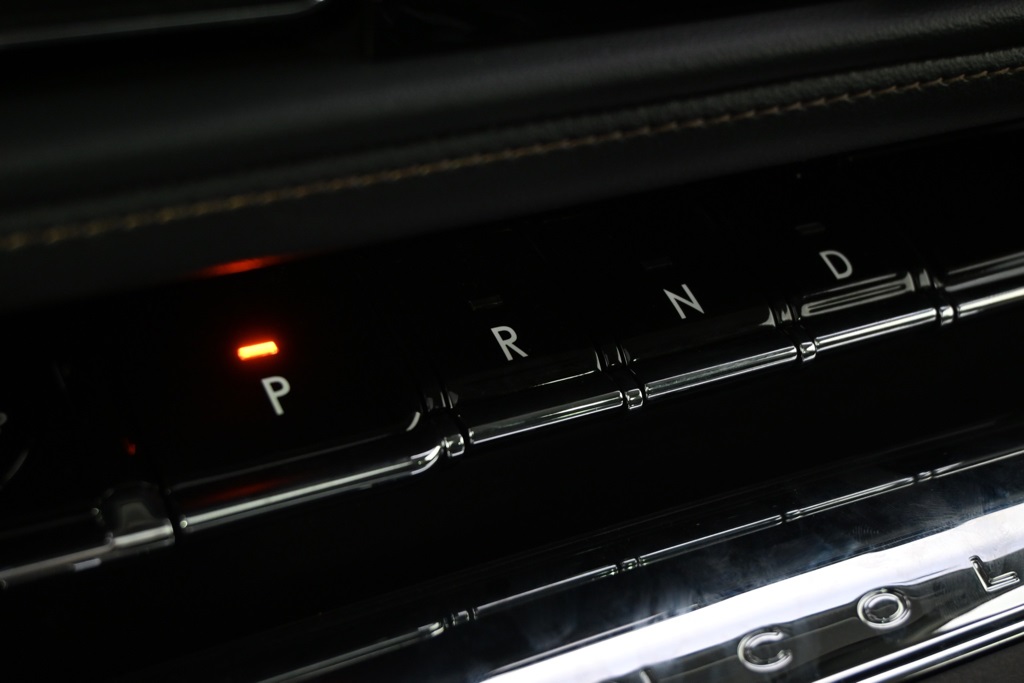 Vehicle image 31 of 32