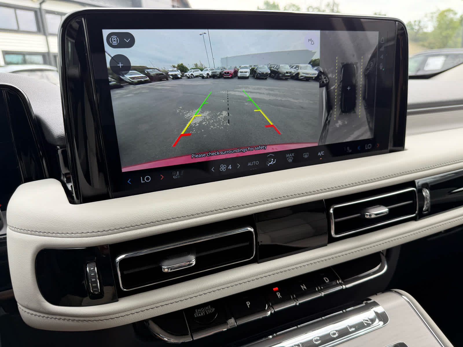 2025 Lincoln Aviator Reserve Image 17 of 37