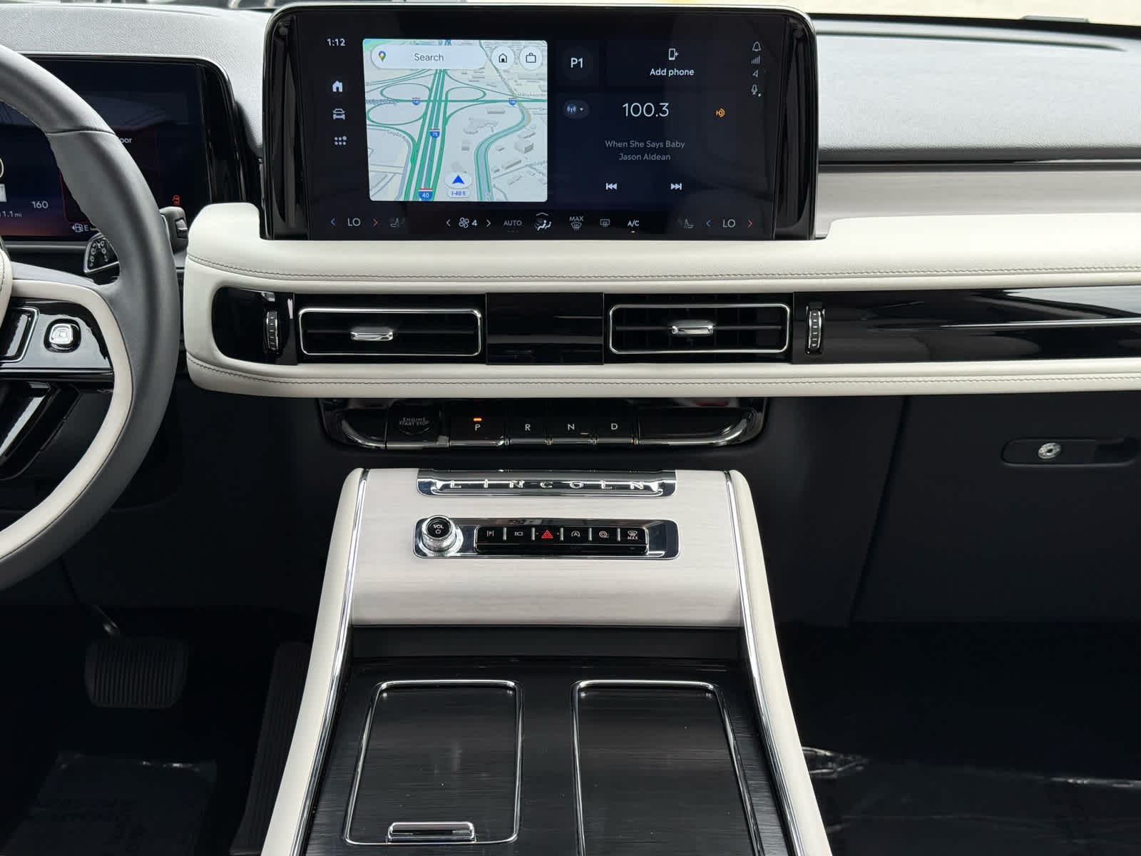 2025 Lincoln Aviator Reserve Image 19 of 37