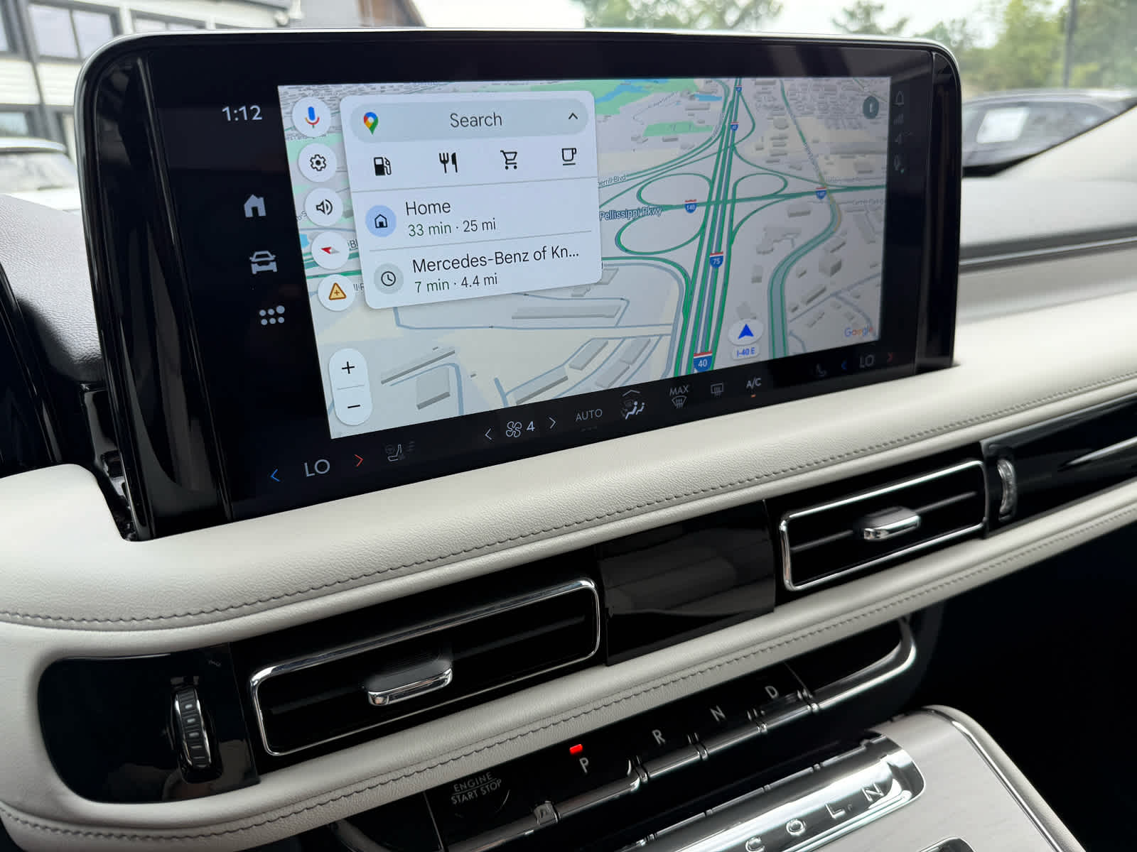 2025 Lincoln Aviator Reserve Image 16 of 37