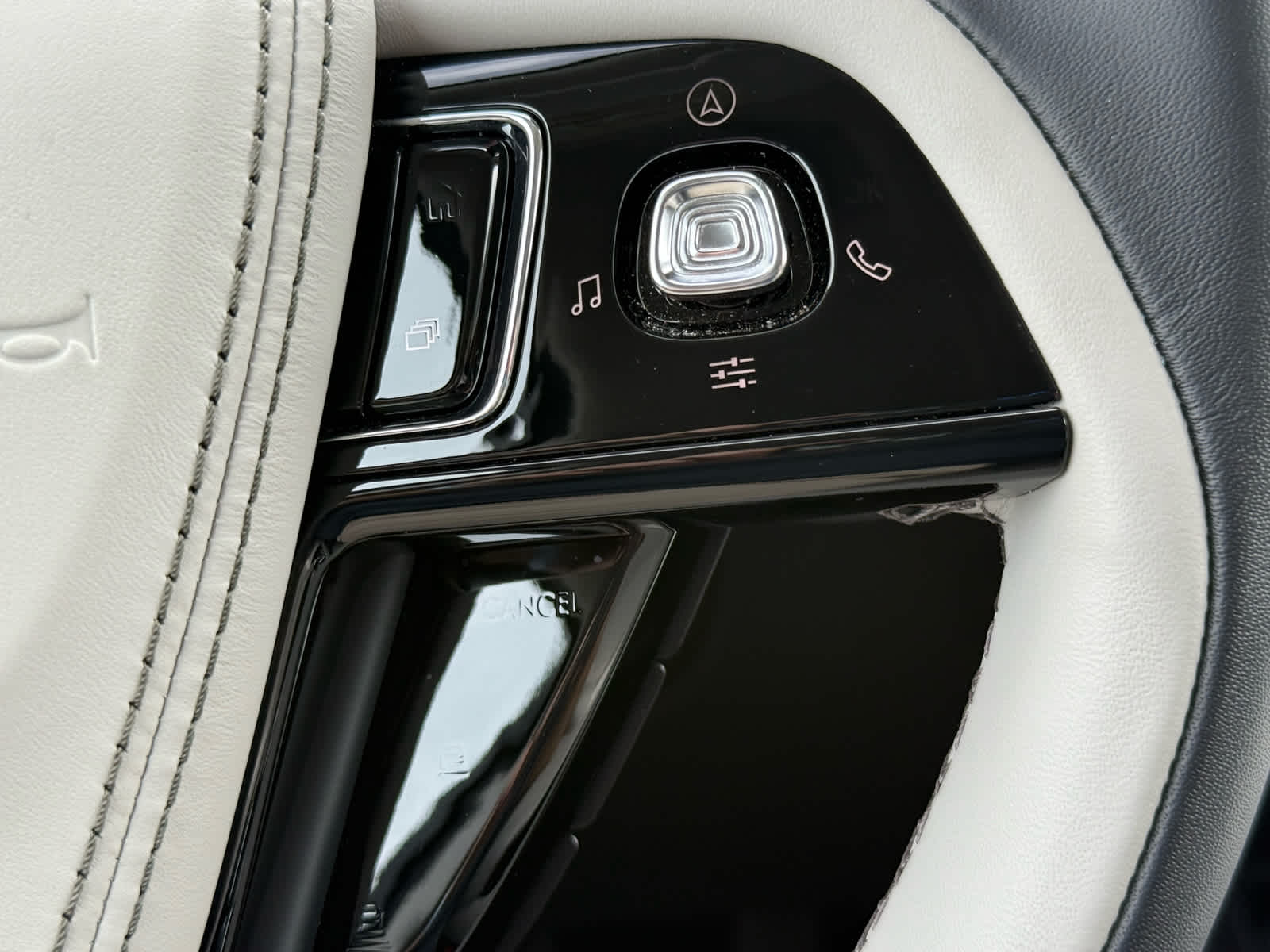 2025 Lincoln Aviator Reserve Image 36 of 37