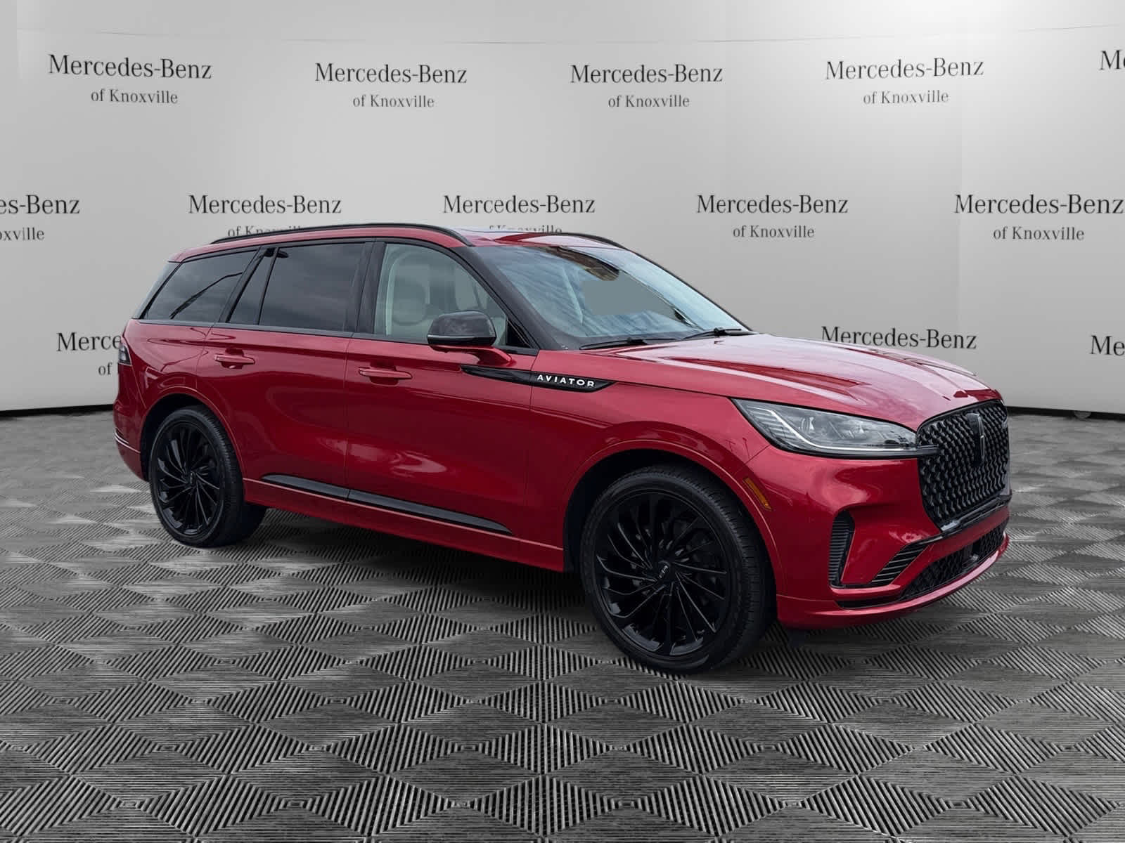 2025 Lincoln Aviator Reserve Image 3 of 37