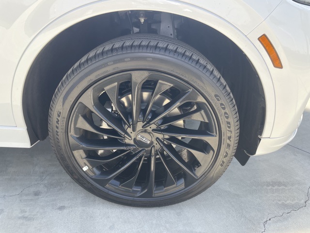 2025 Lincoln Aviator Reserve Image 10 of 33