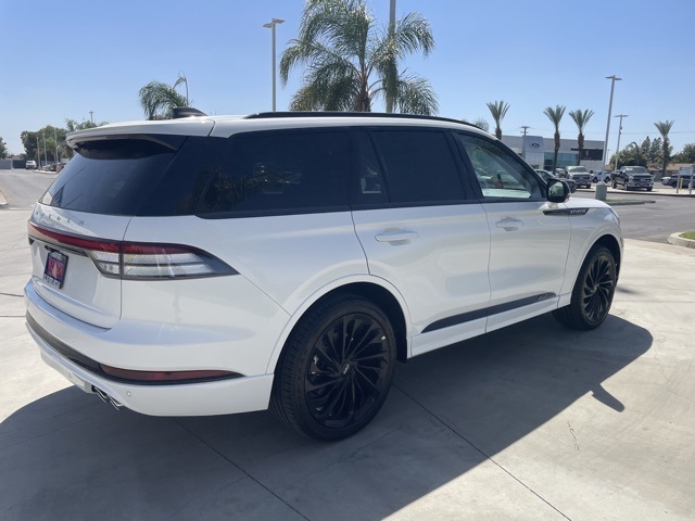 2025 Lincoln Aviator Reserve Image 5 of 33