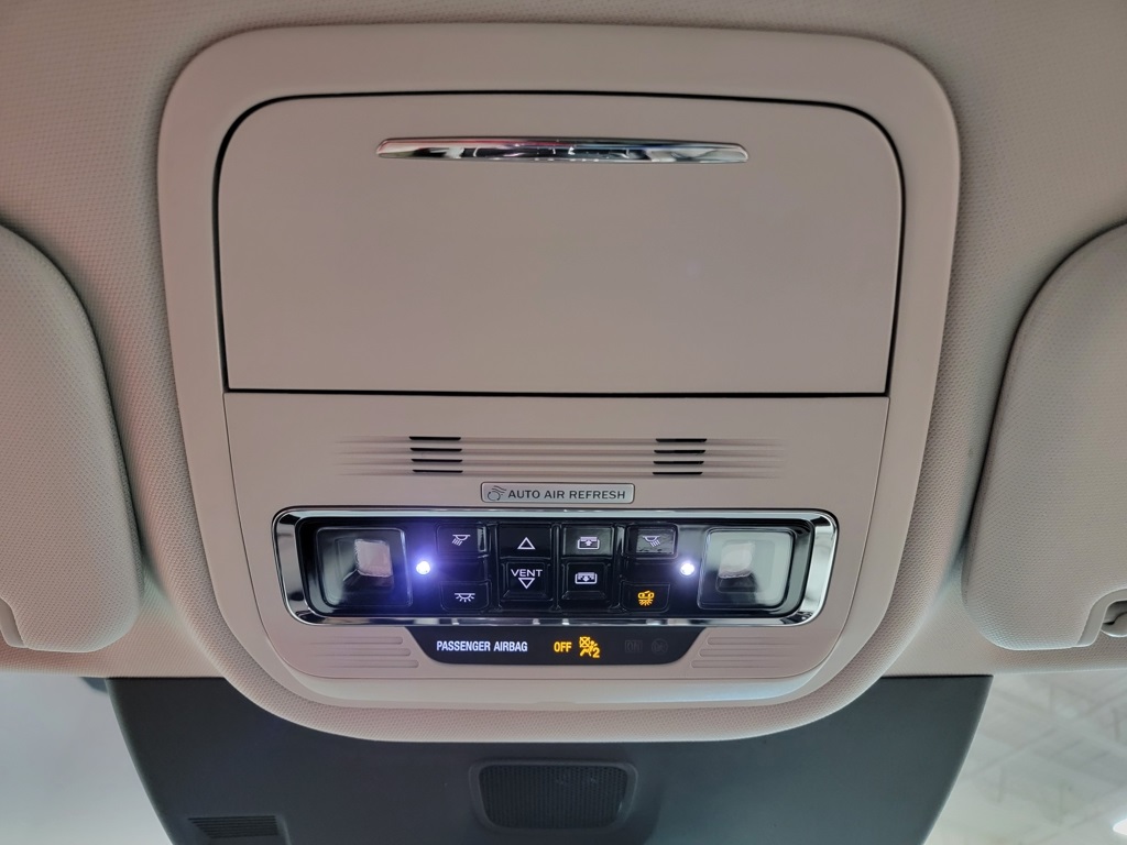 Vehicle image 24 of 29