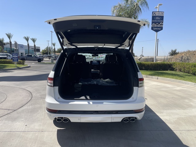2025 Lincoln Aviator Reserve Image 11 of 31