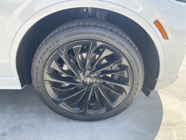 2025 Lincoln Aviator Reserve Image 10 of 31