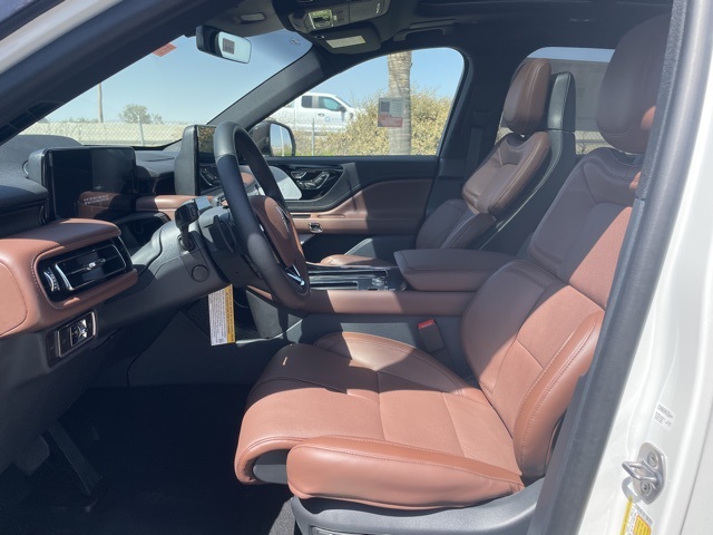 2025 Lincoln Aviator Reserve Image 15 of 31