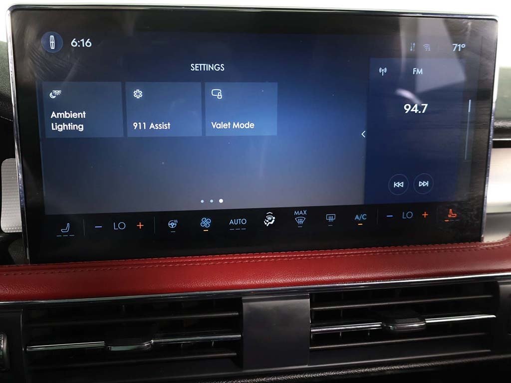 2025 Lincoln Corsair Grand Touring Image 23 of 61