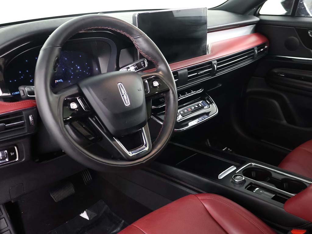 2025 Lincoln Corsair Grand Touring Image 19 of 61