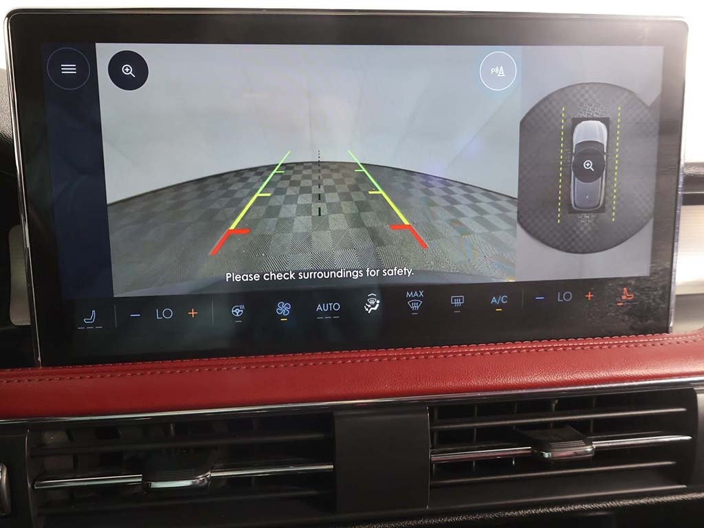 2025 Lincoln Corsair Grand Touring Image 27 of 61