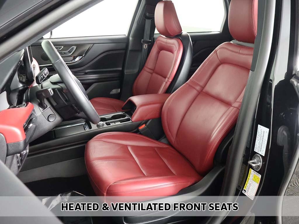 2025 Lincoln Corsair Grand Touring Image 18 of 61