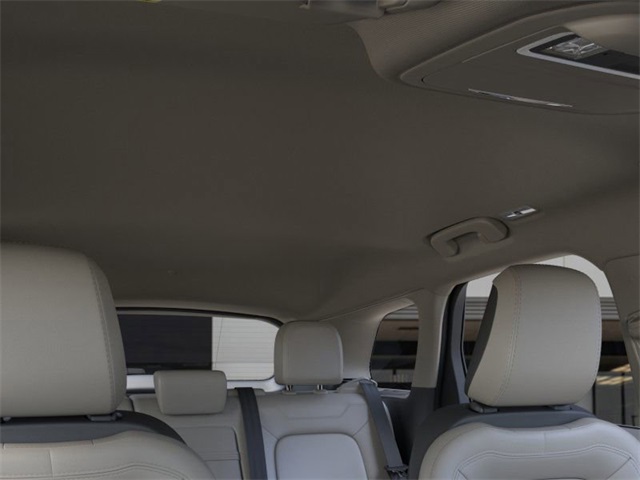 Vehicle image 19 of 22
