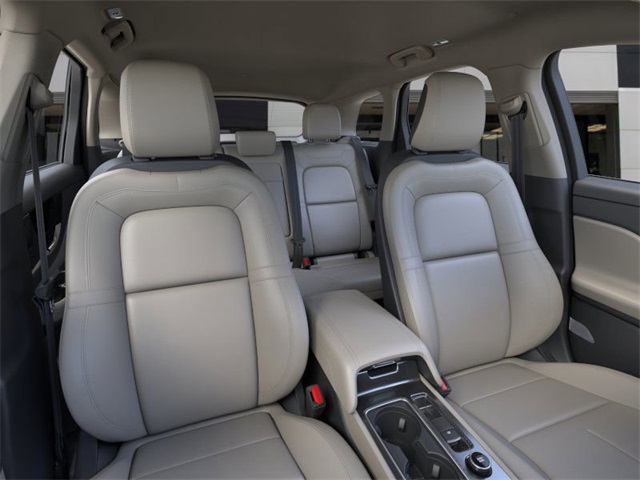 Vehicle image 10 of 22