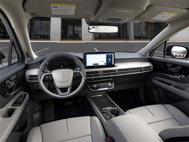 Vehicle image 13 of 22