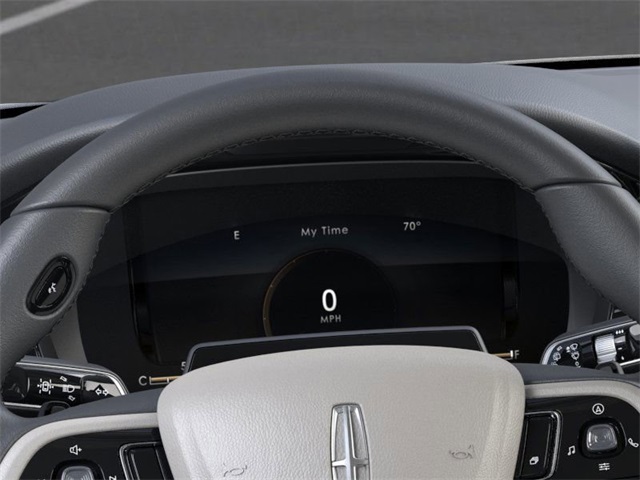 Vehicle image 14 of 22