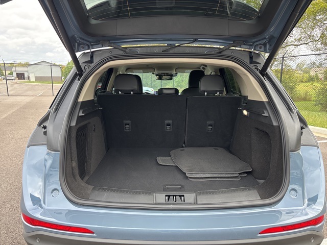 2025 Lincoln Corsair Premiere Image 8 of 15