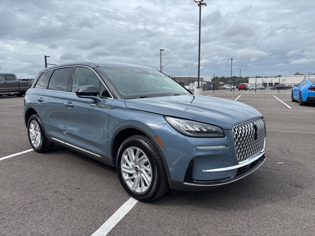 2025 Lincoln Corsair Premiere Image 3 of 15