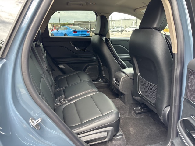 2025 Lincoln Corsair Premiere Image 9 of 15