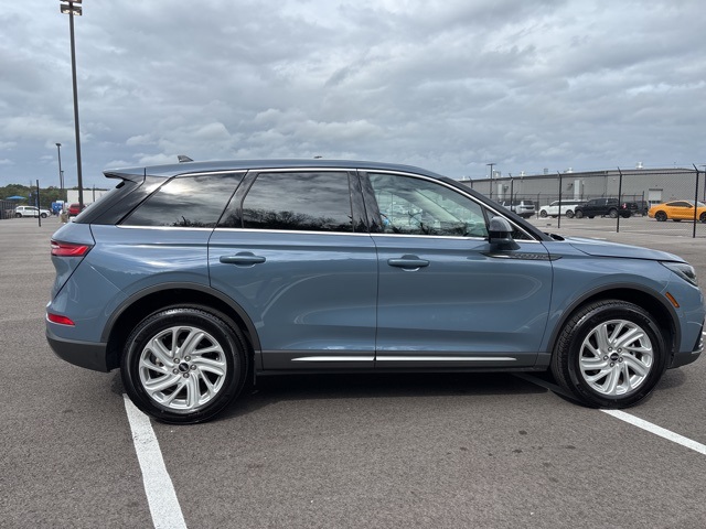 2025 Lincoln Corsair Premiere Image 4 of 15