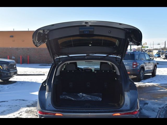 Vehicle image 6 of 20