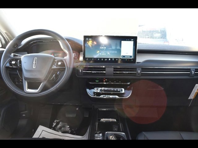 Vehicle image 9 of 20