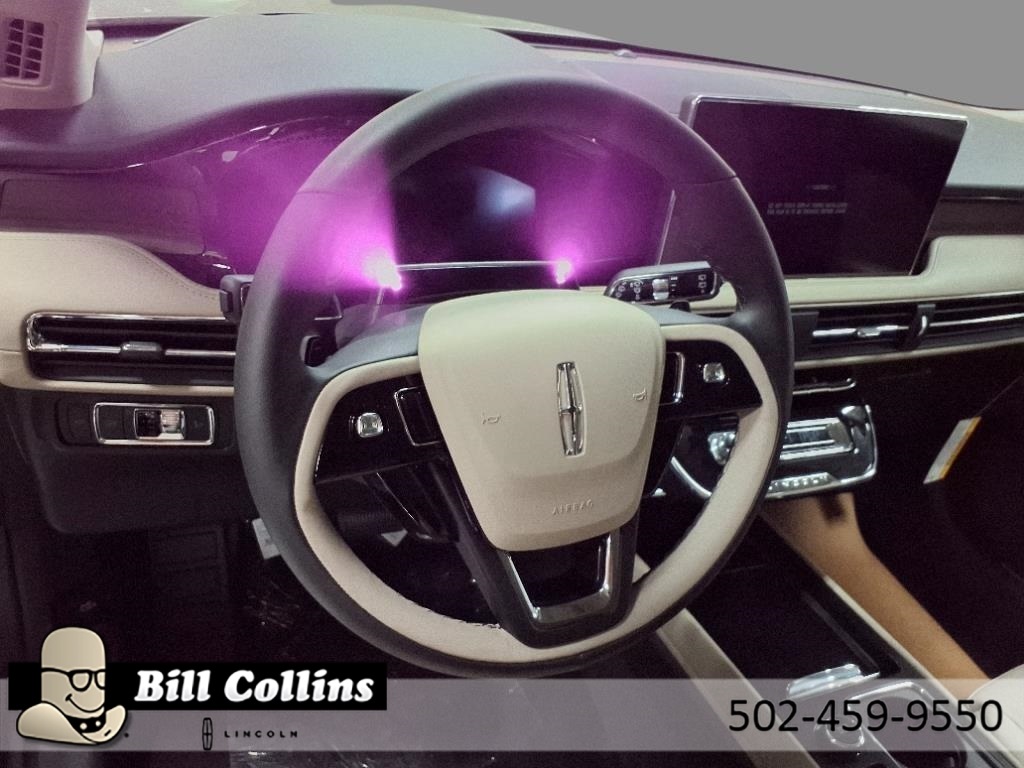 2025 Lincoln Corsair Reserve Image 11 of 27