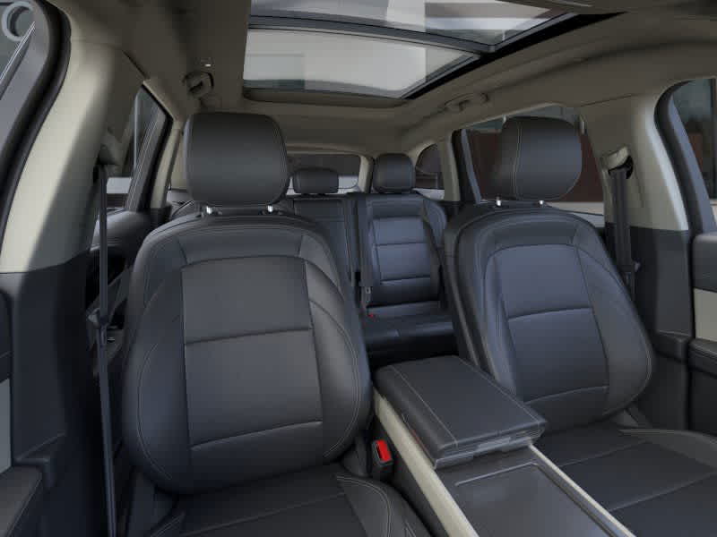 Vehicle image 10 of 22
