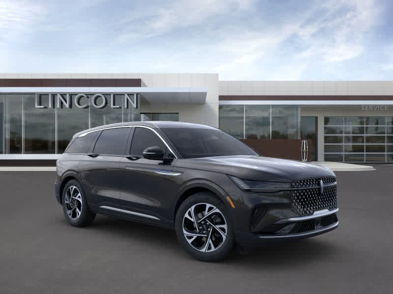 Vehicle image 4 of 22
