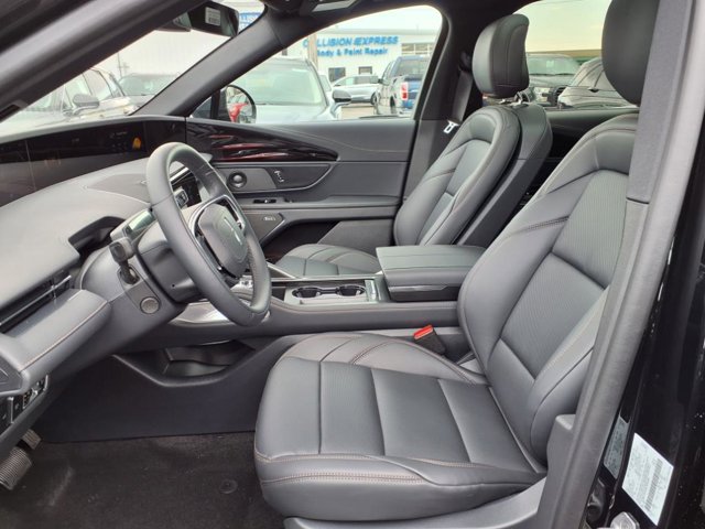 Vehicle image 6 of 27