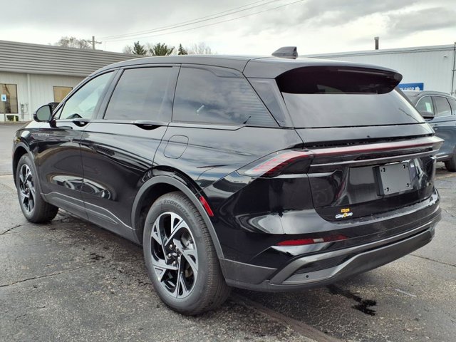 Vehicle image 4 of 27
