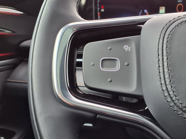 Vehicle image 25 of 27