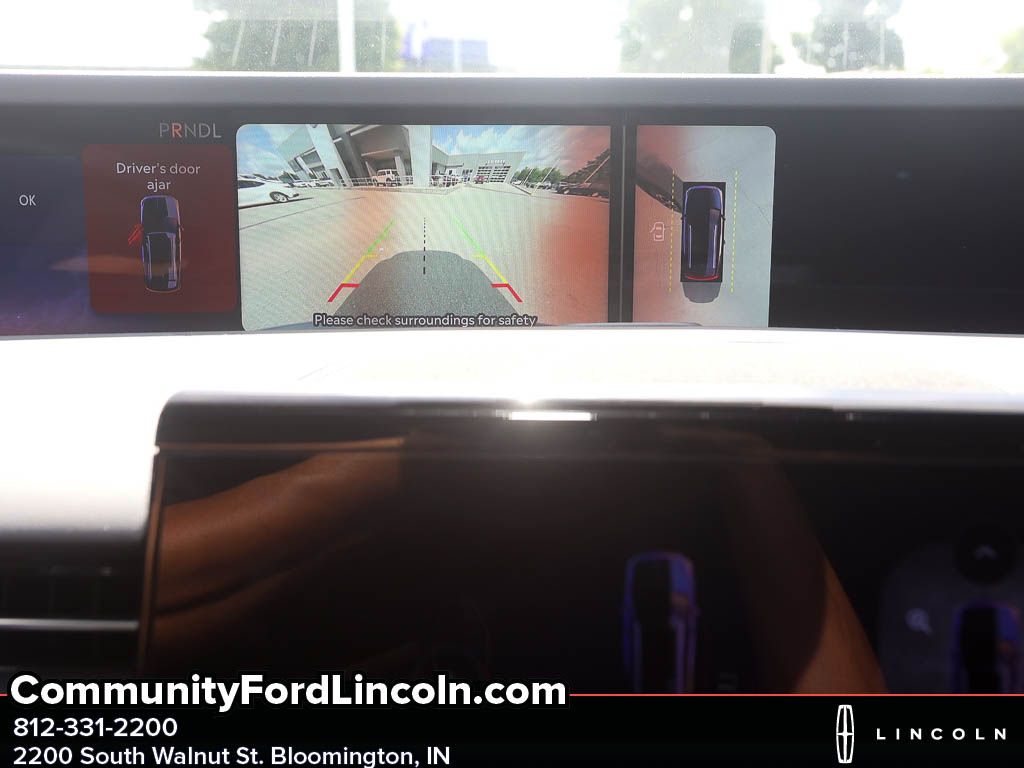 2025 Lincoln Nautilus Premiere Image 11 of 21