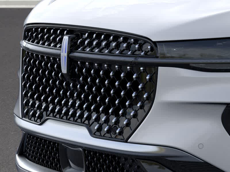 Vehicle image 17 of 22