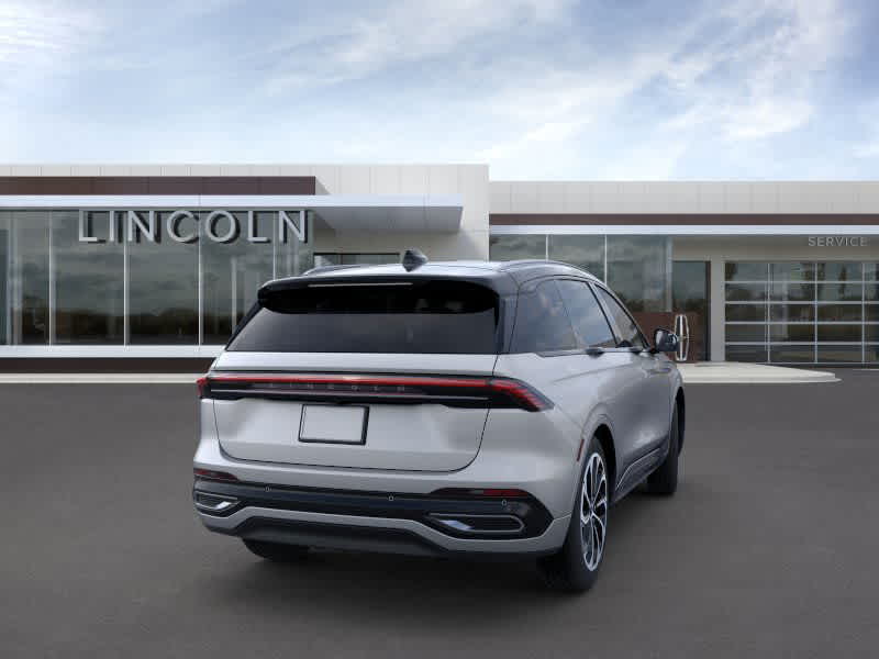 Vehicle image 5 of 22