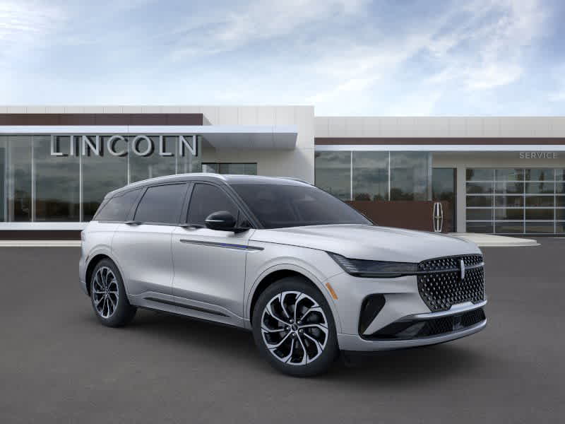 Vehicle image 4 of 22