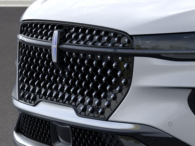 Vehicle image 17 of 22