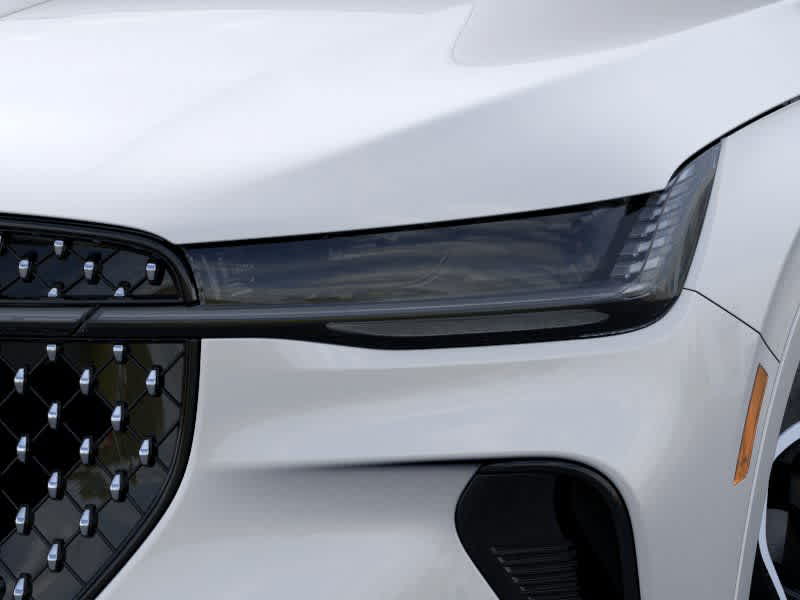 Vehicle image 18 of 22