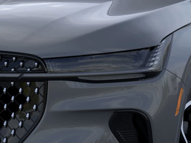 Vehicle image 18 of 22
