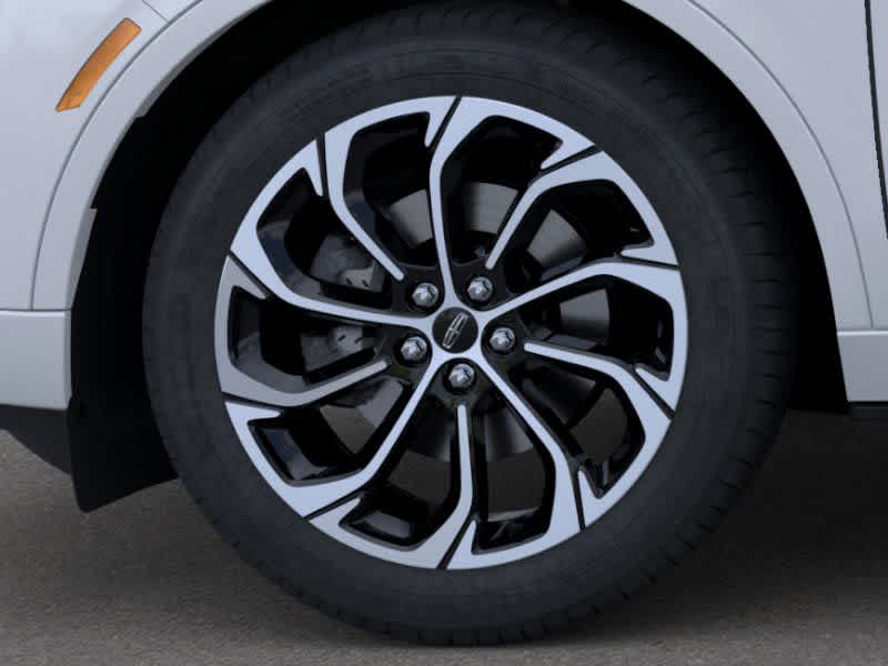Vehicle image 9 of 22