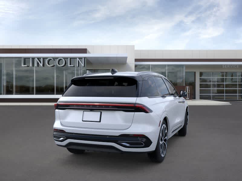 Vehicle image 5 of 22