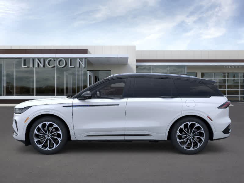 Vehicle image 8 of 22