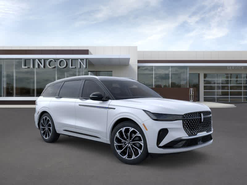 Vehicle image 4 of 22