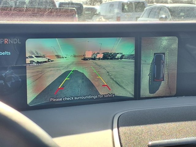 Vehicle image 14 of 26